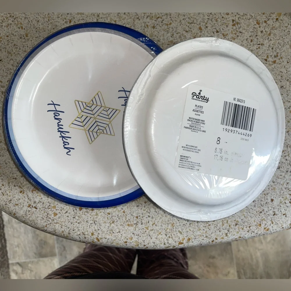 Hanukkah Plates 6.75” Dessert Plates 5 Packs (40 Plates) Holiday Party Supplies